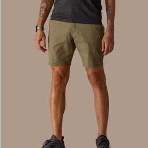 LIVSN Ecotrek Trail Shorts NWT Men’s size 36 Olive Green Outdoor Hiking 8.5”